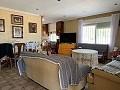 Villa mit 4 Schlafzimmern und 2 Bädern, großes Grundstück mit Platz für Pool, Stallungen oder Geschäft in Real Estate Alicante