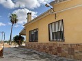 Villa mit 4 Schlafzimmern und 2 Bädern, großes Grundstück mit Platz für Pool, Stallungen oder Geschäft in Real Estate Alicante