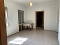 8 Bedroom town house close to the edge of town in Barinas, Murcia. in Real Estate Alicante