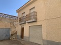 8 Bedroom town house close to the edge of town in Barinas, Murcia. in Real Estate Alicante