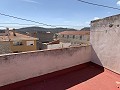 8 Bedroom town house close to the edge of town in Barinas, Murcia. in Real Estate Alicante