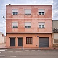 Edificio con 2 pisos y Local en Monovar in Real Estate Alicante