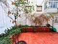 Spectacular Ground Floor Apartment with Interior Patio in Almansa in Real Estate Alicante