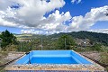 Ferme rustique avec piscine et terrain à Torremanzanas in Real Estate Alicante