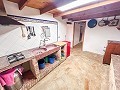 Ferme rustique avec piscine et terrain à Torremanzanas in Real Estate Alicante