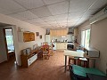 Schöne Villa mit 5 Schlafzimmern und 3 Bädern in Sax. in Real Estate Alicante