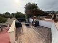 Schöne Villa mit 5 Schlafzimmern und 3 Bädern in Sax. in Real Estate Alicante