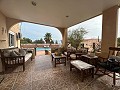 Schöne Villa mit 5 Schlafzimmern und 3 Bädern in Sax. in Real Estate Alicante