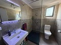 Schöne Villa mit 5 Schlafzimmern und 3 Bädern in Sax. in Real Estate Alicante