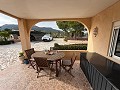 Schöne Villa mit 5 Schlafzimmern und 3 Bädern in Sax. in Real Estate Alicante