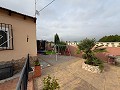 Schöne Villa mit 5 Schlafzimmern und 3 Bädern in Sax. in Real Estate Alicante