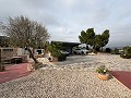 Schöne Villa mit 5 Schlafzimmern und 3 Bädern in Sax. in Real Estate Alicante