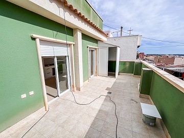 Schönes komplett renoviertes Penthouse mit Garage in Crevillente