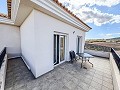 Atemberaubende, bezugsfertige Neubauvilla mit Gästehaus, Garage und Sommerküche! in Real Estate Alicante