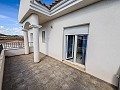 Atemberaubende, bezugsfertige Neubauvilla mit Gästehaus, Garage und Sommerküche! in Real Estate Alicante
