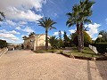 Villa incroyable avec piscine, grande maison d’hôtes et chenils à Monóvar ! in Real Estate Alicante