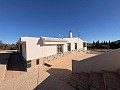 Prachtig landhuis met 3 slaapkamers en zwembad in Caudete in Real Estate Alicante