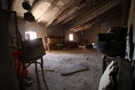 Landhuis met 100.000M2 olijven en amandelen in Real Estate Alicante