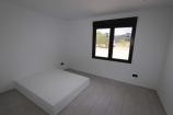 Neubauvilla mit 4 Schlafzimmern und 8m Pool in Real Estate Alicante