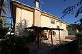 Groot vrijstaand huis met 9 slaapkamers in de stad, ideaal voor zaken in Real Estate Alicante