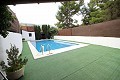 Stadthaus mit Swimmingpool und Aussicht in Casas del Señor, Alicante in Real Estate Alicante