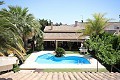 Grande Villa avec piscine et jardin in Real Estate Alicante