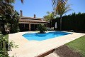 Grande Villa avec piscine et jardin in Real Estate Alicante