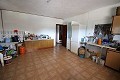 Vrijstaande villa dicht bij de stad in Caudete in Real Estate Alicante