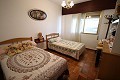 Vrijstaande villa dicht bij de stad in Caudete in Real Estate Alicante