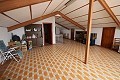 Vrijstaande villa dicht bij de stad in Caudete in Real Estate Alicante
