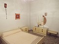 Large Townhouse with garage in Caudete in Real Estate Alicante