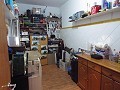 Makelloses Stadthaus mit Garage in Caudete in Real Estate Alicante