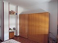 Makelloses Stadthaus mit Garage in Caudete in Real Estate Alicante
