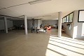 Große freistehende Villa mit Pool in der Nähe der Stadt in Elda-Petrer in Real Estate Alicante