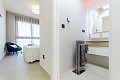 Bonito Apartamento con una gran Piscina Común y 4 Pistas de Golf cerca in Real Estate Alicante