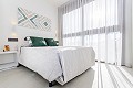 Bonito Apartamento con una gran Piscina Común y 4 Pistas de Golf cerca in Real Estate Alicante