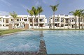 Bonito Apartamento con una gran Piscina Común y 4 Pistas de Golf cerca in Real Estate Alicante