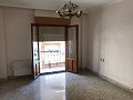 Wohnung mit Garage im Stadtzentrum in Real Estate Alicante