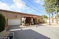 Drei Häuser auf einem Grundstück in Monovar in Real Estate Alicante