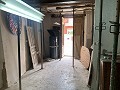 Herenhuis om te hervormen in het centrum van Aspe in Real Estate Alicante