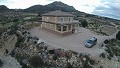 Mooie gerenoveerde villa met 5 slaapkamers op groot perceel in Real Estate Alicante
