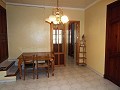 Townhouse with 5 bedrooms and private Garden in Real Estate Alicante