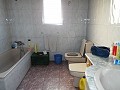 Townhouse with 5 bedrooms and private Garden in Real Estate Alicante