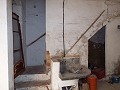 Townhouse with 5 bedrooms and private Garden in Real Estate Alicante