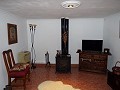 Mooi herenhuis met 4 slaapkamers in het centrum van Ayora in Real Estate Alicante