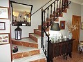 Mooi herenhuis met 4 slaapkamers in het centrum van Ayora in Real Estate Alicante