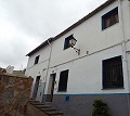 Mooi herenhuis met 4 slaapkamers in het centrum van Ayora in Real Estate Alicante
