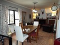 Mooi herenhuis met 4 slaapkamers in het centrum van Ayora in Real Estate Alicante