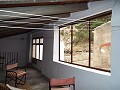 Mooi herenhuis met 4 slaapkamers in het centrum van Ayora in Real Estate Alicante