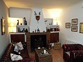 Mooi herenhuis met 4 slaapkamers in het centrum van Ayora in Real Estate Alicante